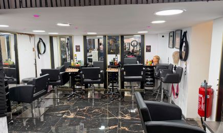 Addict hair - Glow Hair Institut : Manucure à Lille