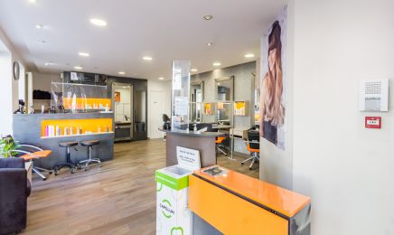 Perles Coiffure : Coiffeur à Le Cendre
