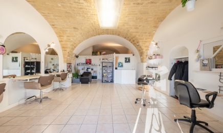 Emy Coup’ et Coiff’ : Coiffeur à Montbazin
