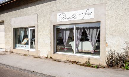 Double Jeu  : Coiffeur à Les Fins