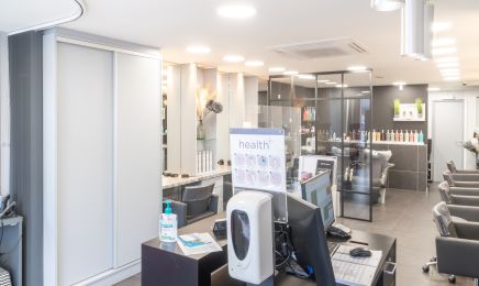 Angele Coiffure : Manucure à Thiers