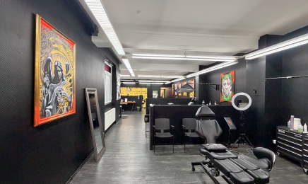 Lakimii Freiburg : Tattoo-Künstler in Freiburg im Breisgau