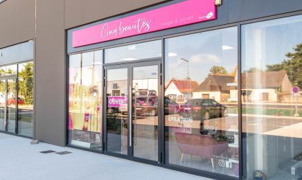 Cinq Beautés  : Manucure à Veigné