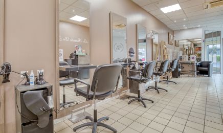Le Monde de Jen  : Coiffeur à Castelnau-le-Lez