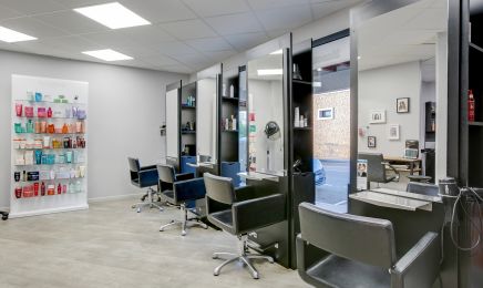 Linéa Coiffure - Saint-Pierre-du-Mont : Barbier à Saint-Pierre-du-Mont