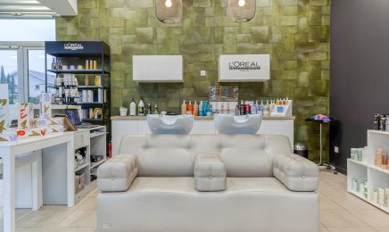 Détente et Style : Coiffeur à Vif