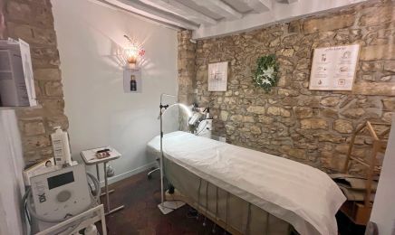 Helobienetre - Institut de soin & Experte Cutanée  : Institut de beauté à Fontainebleau