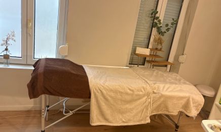 Marine Rlr Esthétique   : Manucure à Doullens