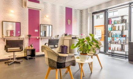 Coiffure S’Tifany / Expert en Balayages : Barbier à La Ville-aux-Dames