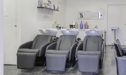 Krystal Hair : Coiffeur à Val-de-Reuil