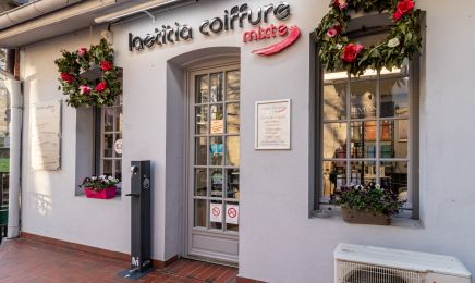 Laetitia Coiffure  : Manucure à Lescar