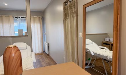 camille lefèvre ESTHÉTIQUE  : Manucure à Pavilly