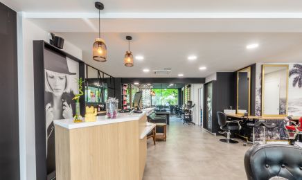  L’Art est là : Coiffeur à Saint-Lô