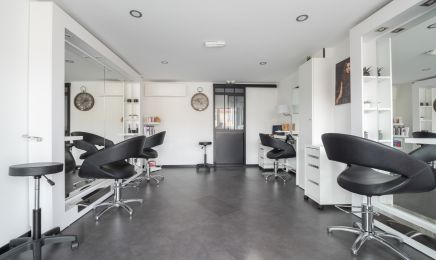 LM Coiffure  : Coiffeur à Pouilly
