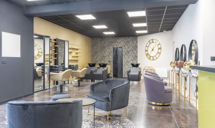 Le Salon By M : Manucure à Amancy