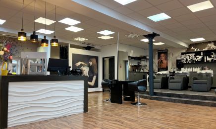 Haaratelier im Jahr100Bau: Friseur in Radolfzell am Bodensee