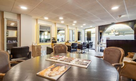 Acto coiffure : Manucure à Pau