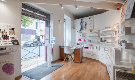 Actu Elle Beauté  : Manucure à La Brède