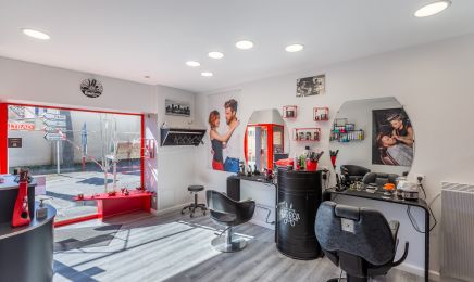 Valérie Coiffure : Coiffeur à Gond-Pontouvre