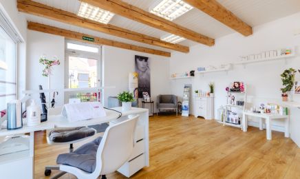 Charleen Kosmetik und Wellness: Kosmetikstudio in Uetze