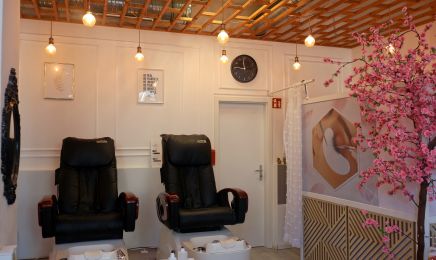 Diamond Nails & Beauty am Hauptbahnhof : Kosmetikstudio in München