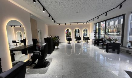 Torin MT Hair Studios: Kosmetikstudio in Essen