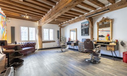 LES HOMMES ONT LA CLASSE - Houdan : Barbier à Houdan