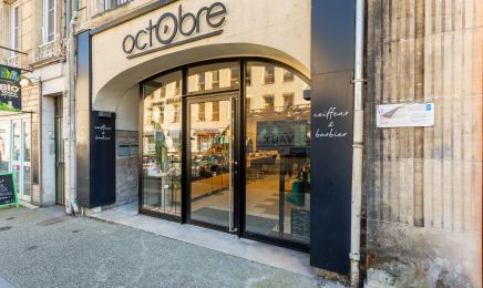 Octobre  : Coiffeur à Caen