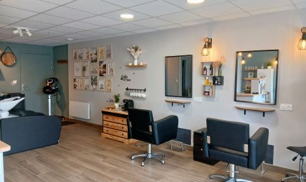 Au Salon de Coiffure : Coiffeur à Grand-Champ