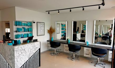 Salon Moon: Friseur in Augsburg