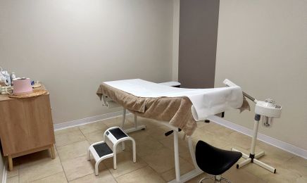 Ongle moi : Institut de beauté à Brignoles