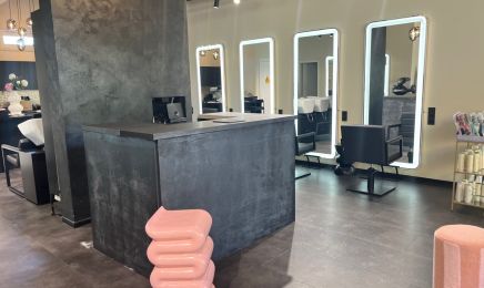 Salon Monic: Friseur in Karlsfeld