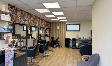 Centre Amaryllis - Les ciseaux de Mathilde : Coiffeur à Arçonnay