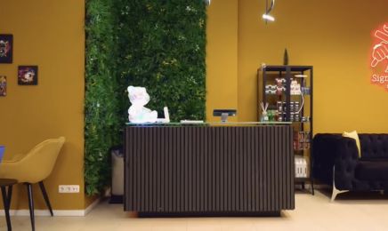 Ali Signatur cut: Kosmetikstudio in Kassel