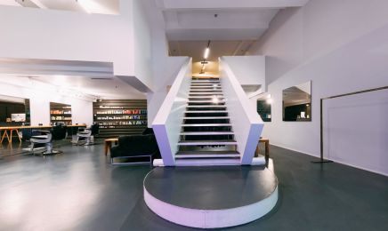 About Hair Frankfurt - bei Montagsfrei: Friseur in Frankfurt am Main