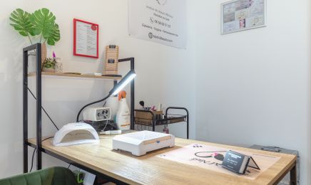 M & VOUS  : Institut de beauté à Rochefort-du-Gard