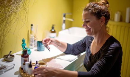 Vanessa Le Seviller - Masseuse Facialiste & Formatrice - Kobido - Drainage Lymphatique : Institut de beauté à Saint-Médard-en-Jalles