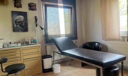 Michas Tattoo- u Piercingstudio: Tattoo-Künstler in Aalen
