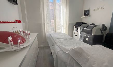 Univers Beauté by Guzel - Saint Maur des Fosses : Manucure à Saint Maur des Fosses