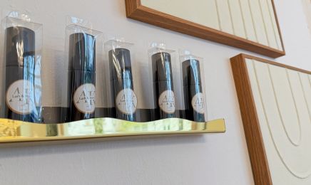 AK.lash & Brow: Kosmetikstudio in Wiesbaden