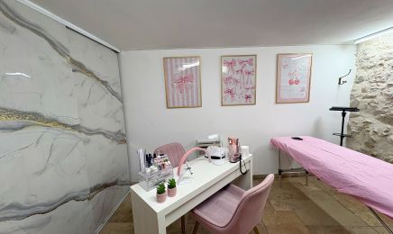 Douceur Féeline Institut  : Manucure à Saint-Maximin-la-Sainte-Baume