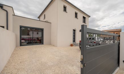 BLB Ongles et Cils  : Manucure à Alès