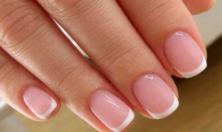 Bloom Beauty : Manucure à Mérignac