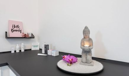 Kosmetikzimmer Juric: Kosmetikstudio in Essen