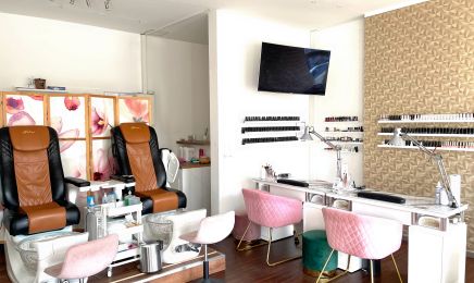 CT Nails: Nagelstudio in Unterschleißheim