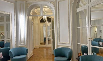 Nuevaderm Médecine Esthétique & Laser : Soins peau, Électrolyse & Radiofréquence : Institut de beauté à Paris