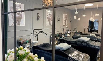 IU LASHLAB: Kosmetikstudio in Leipzig