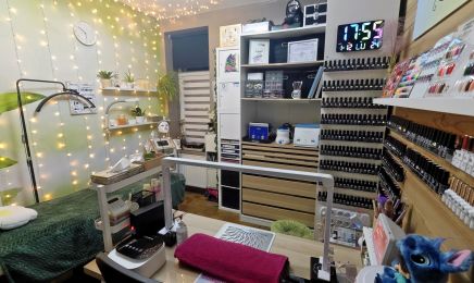 Jennylovetea : Institut de beauté à Crespin