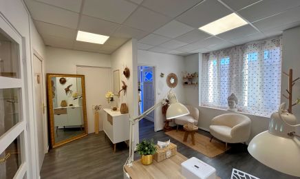 Nalo Meli Institut : Manucure à Indre