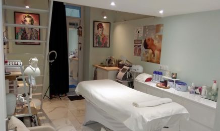 Atelier de beauté CR : Institut de beauté à Nice